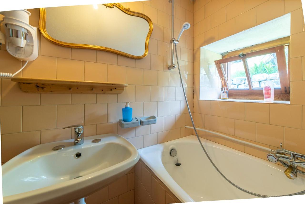Voglia Di Veglia Hotel วาร์โซ ภายนอก รูปภาพ